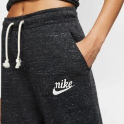 NIKE Women's Sportswear Gym Vintage Capri 15 NIKE Women's Sportswear Gym Vintage Capri -Fierce Femme 2064988 001 alt5