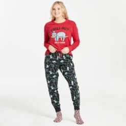 LIFE IS GOOD Women's Chillin' Sloth Snuggle Up Sleep Joggers -Fierce Femme 2075281 001 alt5