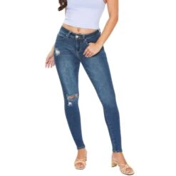 YMI Juniors' WannaBettaButt Vintage 1-Button Skinny Jeans