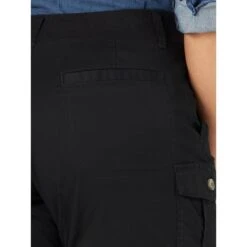 LEE Women's Flex-To-Go Relaxed Fit Cargo Shorts -Fierce Femme 2079184 001 alt4