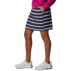 COLUMBIA Women's Sun Trek Skirt -Fierce Femme 2079362 402 alt2