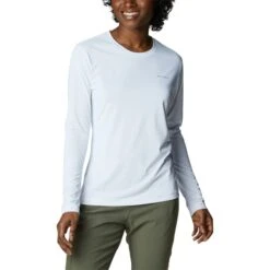 COLUMBIA Women's Sun Trek Long-Sleeve Tee -Fierce Femme 2082023 101 alt3