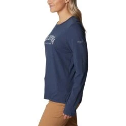 COLUMBIA Women's Trek Relaxed Long-Sleeve Tee -Fierce Femme 2082056 402 alt2