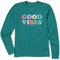 LIFE IS GOOD Women's Good Vibes Long-Sleeve Crusher Tee