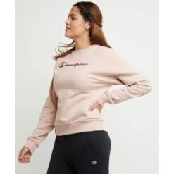 CHAMPION Women's Powerblend Relaxed Graphic Crew -Fierce Femme 2082817 611 alt2