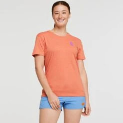 COTOPAXI Women's Happy Day Organic Short-Sleeve Tee -Fierce Femme 2088336 802 alt2